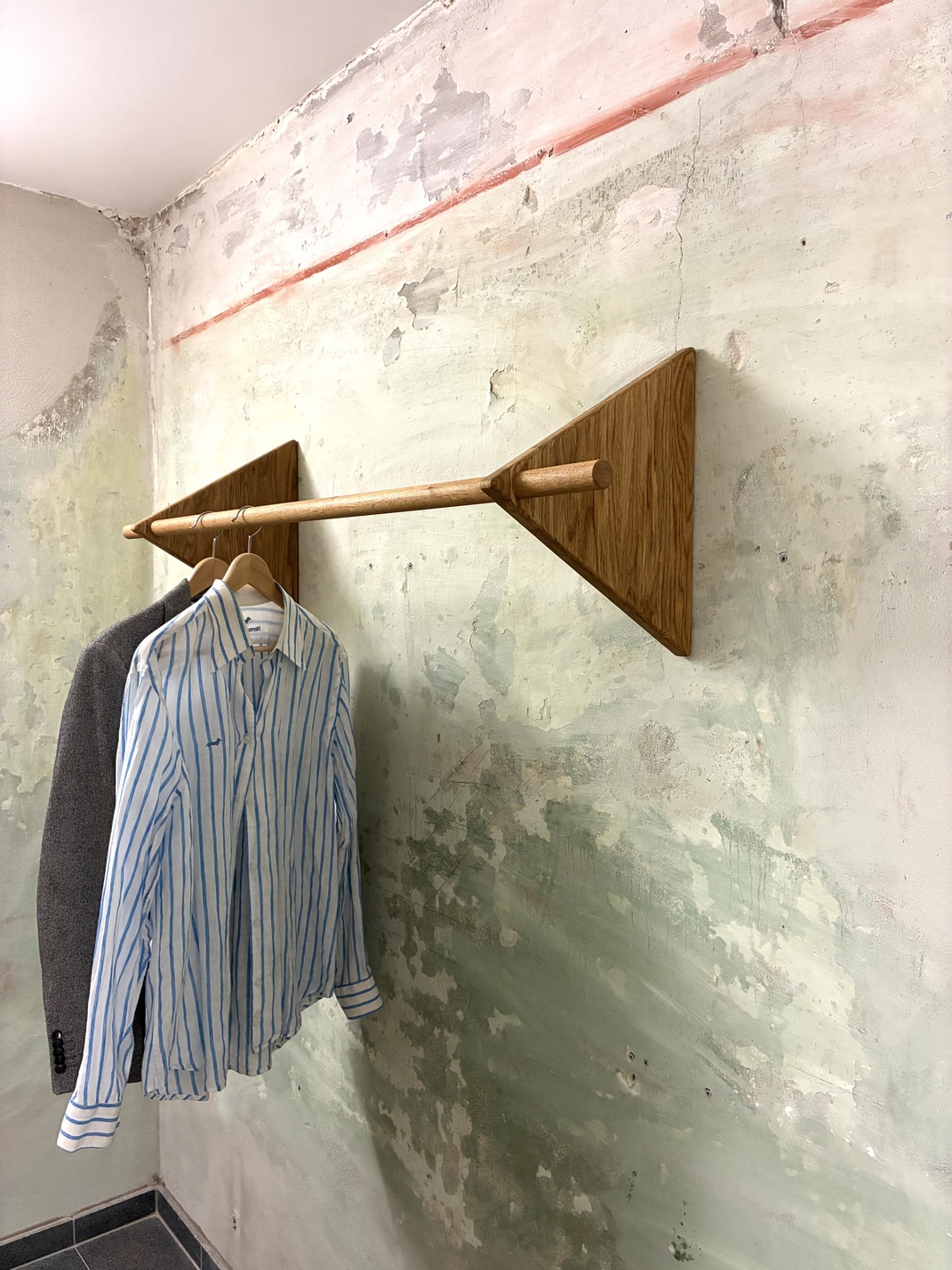 Wandgarderobe Kleiderstange zum Hängen