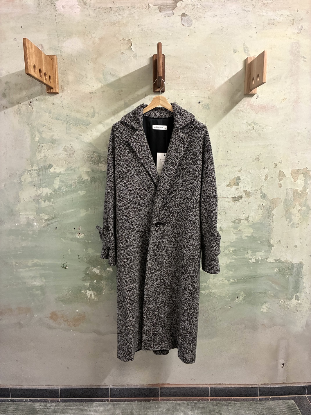 Kleine Wandgarderobe aus Holz - Image 5